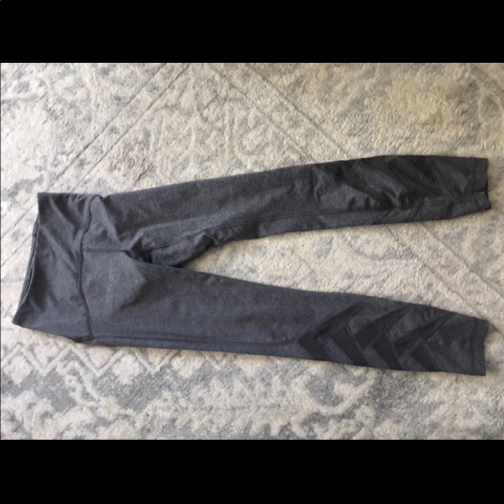 Lulu lemon size 2 grey leggings